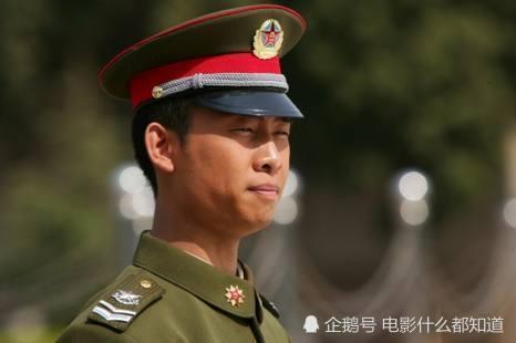 士兵突击张译生活照,从士兵突击到生活照，探寻军旅英雄的平凡日常